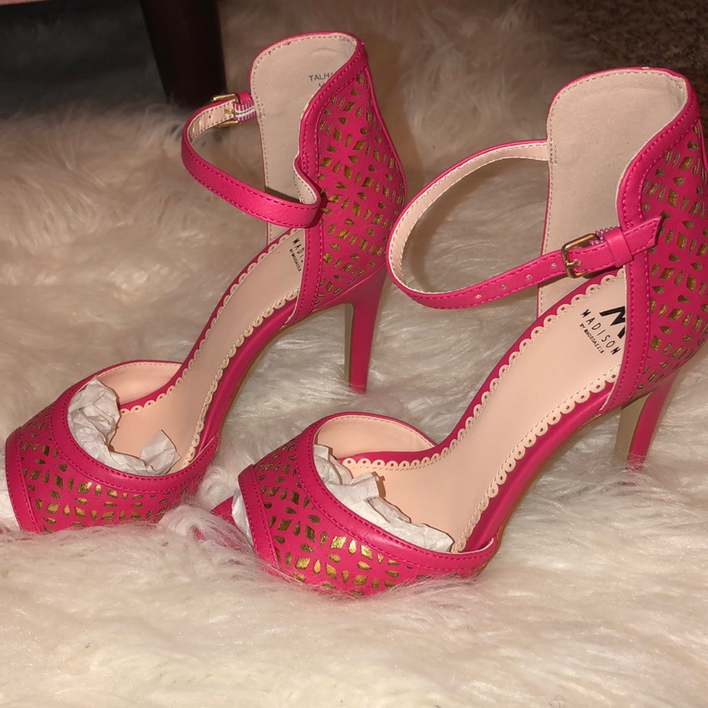 MADISON by SHOEDAZZLE "TALHA" Ankle Strap Heels